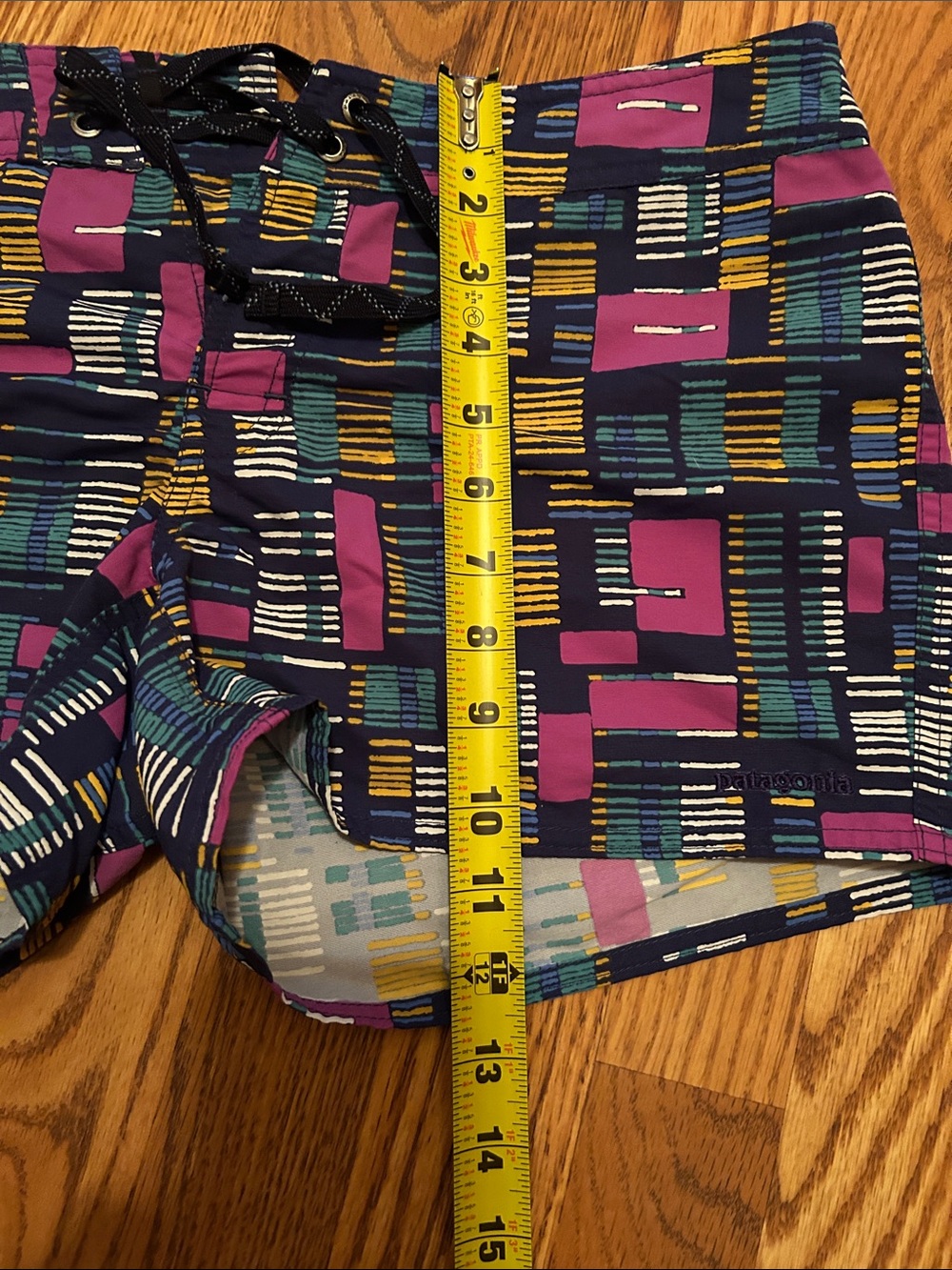 Patagonia Navy Multi-Color Patterned Bike Shorts - Picture 6 of 8